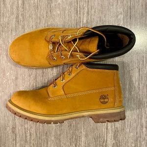 Woman’s Nellie Waterproof Chukka Boots